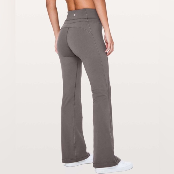 RARE Lululemon Groove Pant Flare 32” Leggings - Moonphase Color, Size 6 - Picture 3 of 11